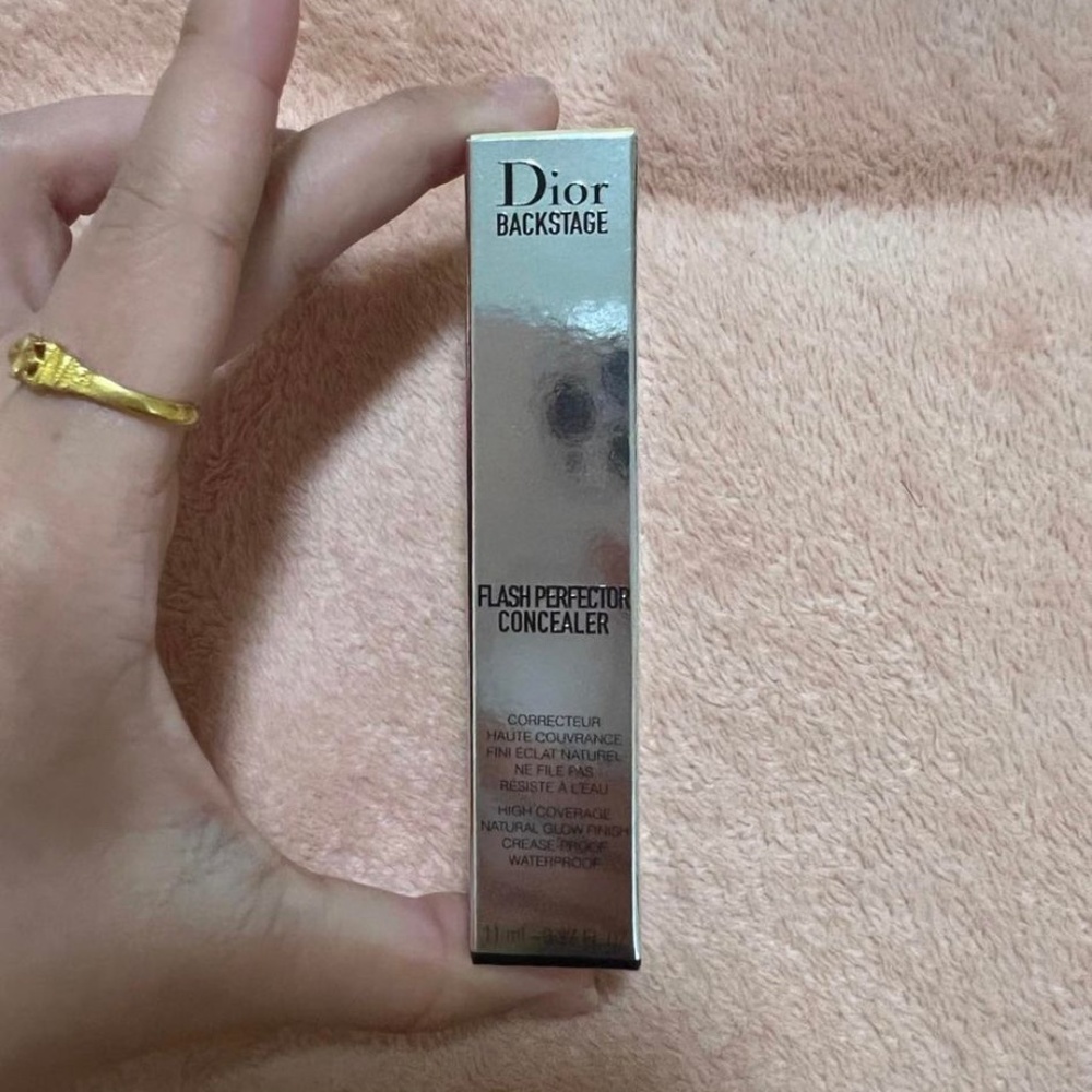COPY - dior backstage concealer